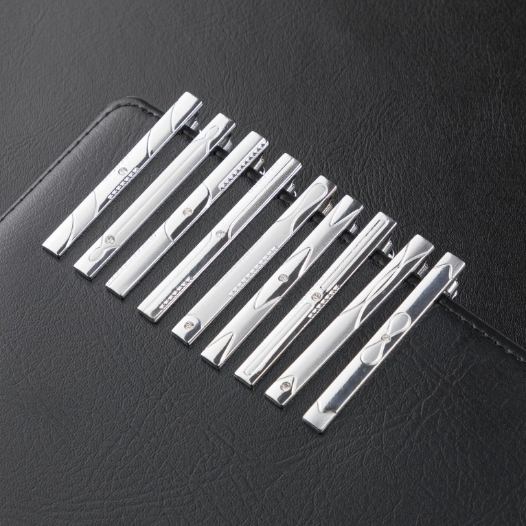 Metal Men's Fashion Silver Plated Sandblasted Rhinestone Tie Clip Supply  TF5033-54S