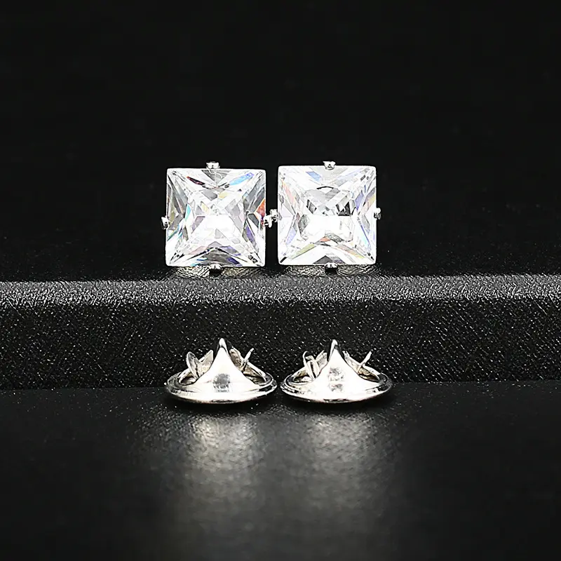 白色正方水晶.jpg