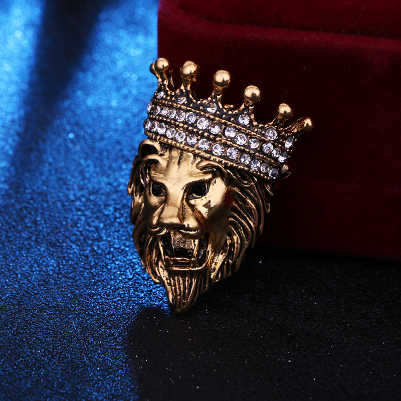 Personalized Vintage Metal Lion & Crystal Crown Brooch Pin for Men Wholesale BC-1065